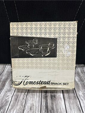 The Federal Glass Company Homestead Snack Set Service For 4 1960s